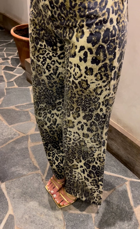 Chic Leopard Shiny Wide Jeans