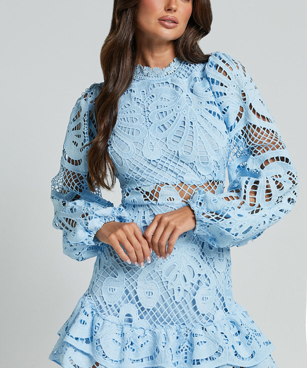 Ruffled hollow lace long-sleeved dress