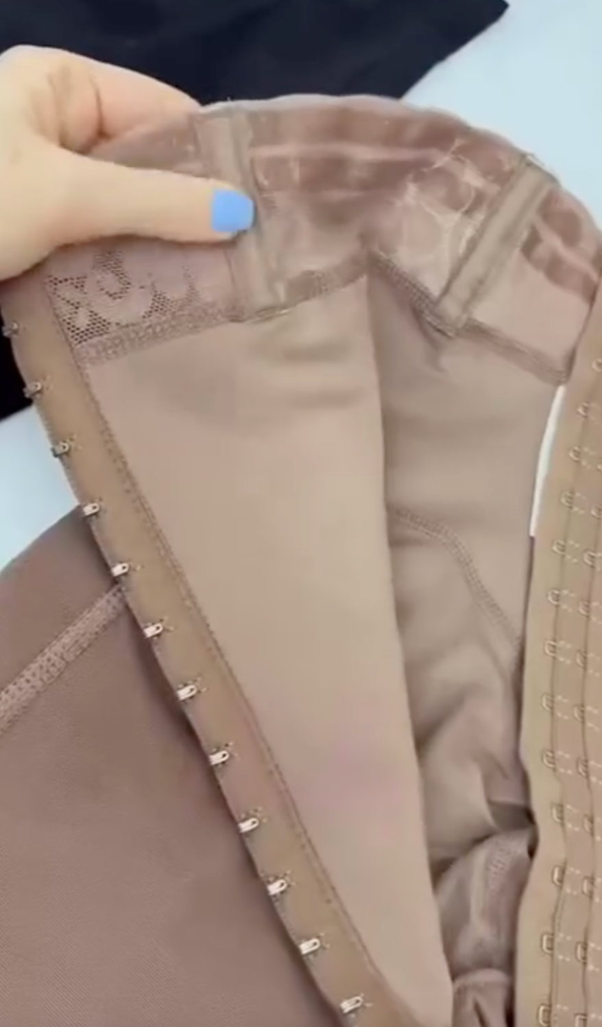 Elastic slim fit pants