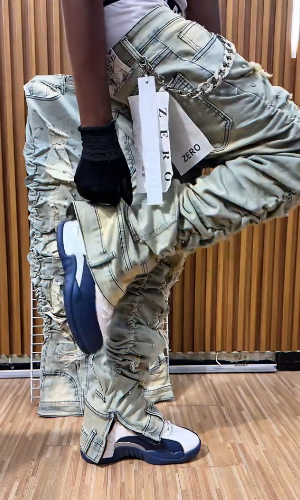 Men's Stylish Stacked Rhinestone Distressed Ripped Jeans