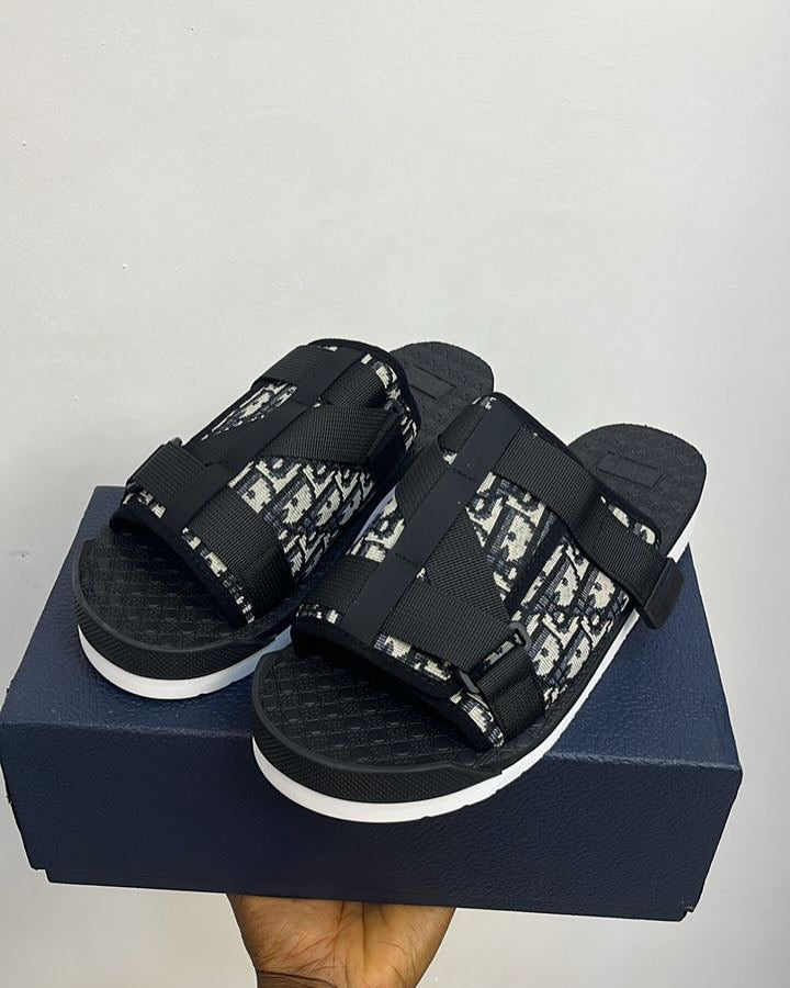 Soft-soled Leather Buckle Couple's Slippers