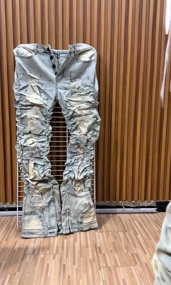 Men's Stylish Stacked Rhinestone Distressed Ripped Jeans
