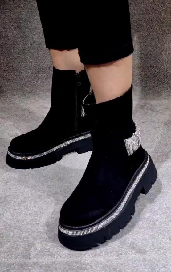 Line Ankle Boots